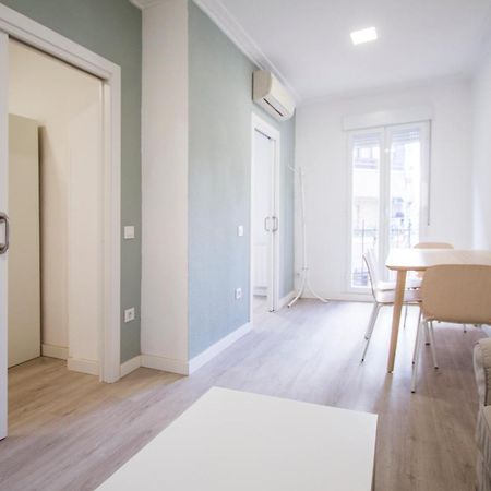 Apartamentos Tetuan Sandino Madrid Extérieur photo