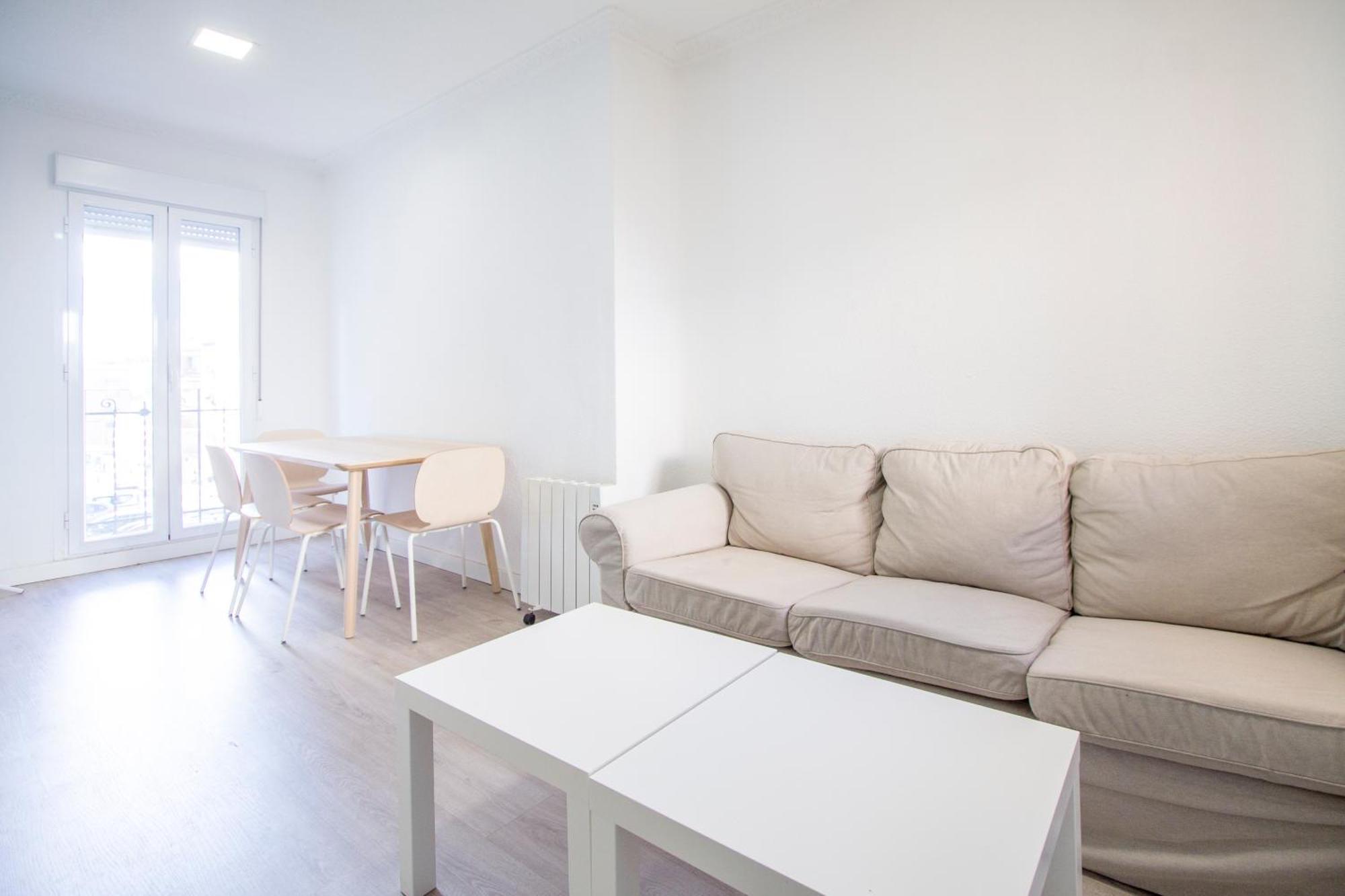 Apartamentos Tetuan Sandino Madrid Extérieur photo