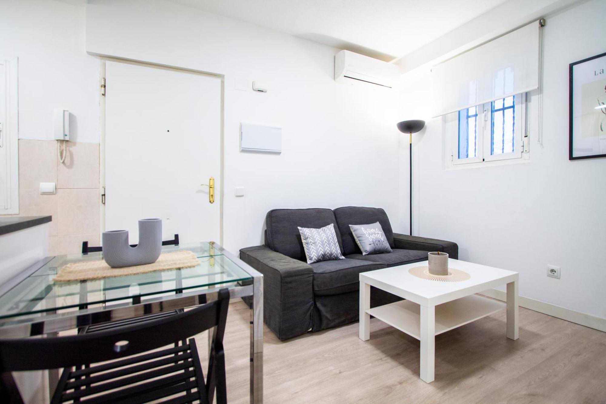 Apartamentos Tetuan Sandino Madrid Extérieur photo