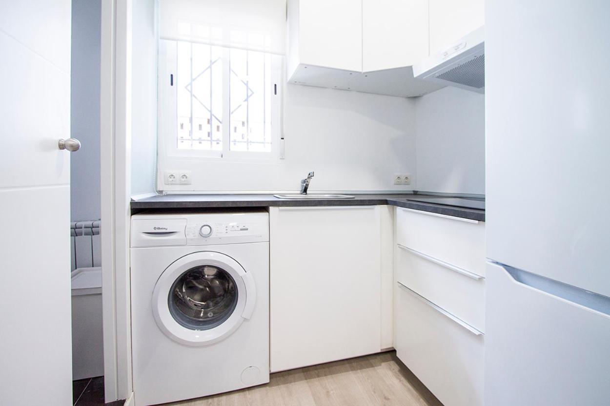 Apartamentos Tetuan Sandino Madrid Extérieur photo