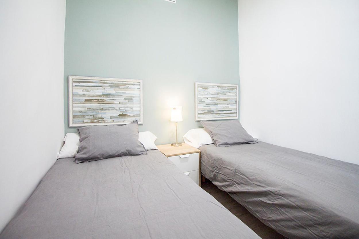 Apartamentos Tetuan Sandino Madrid Extérieur photo
