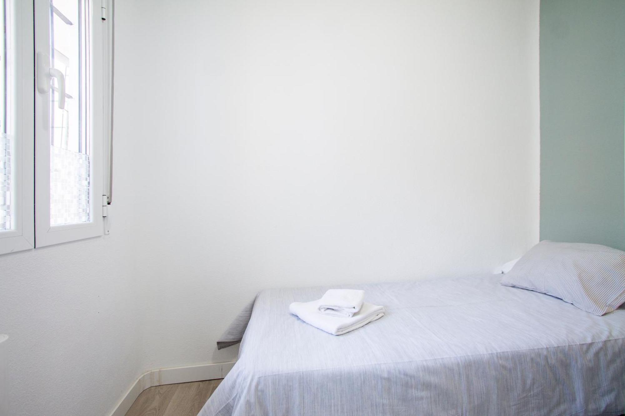 Apartamentos Tetuan Sandino Madrid Extérieur photo