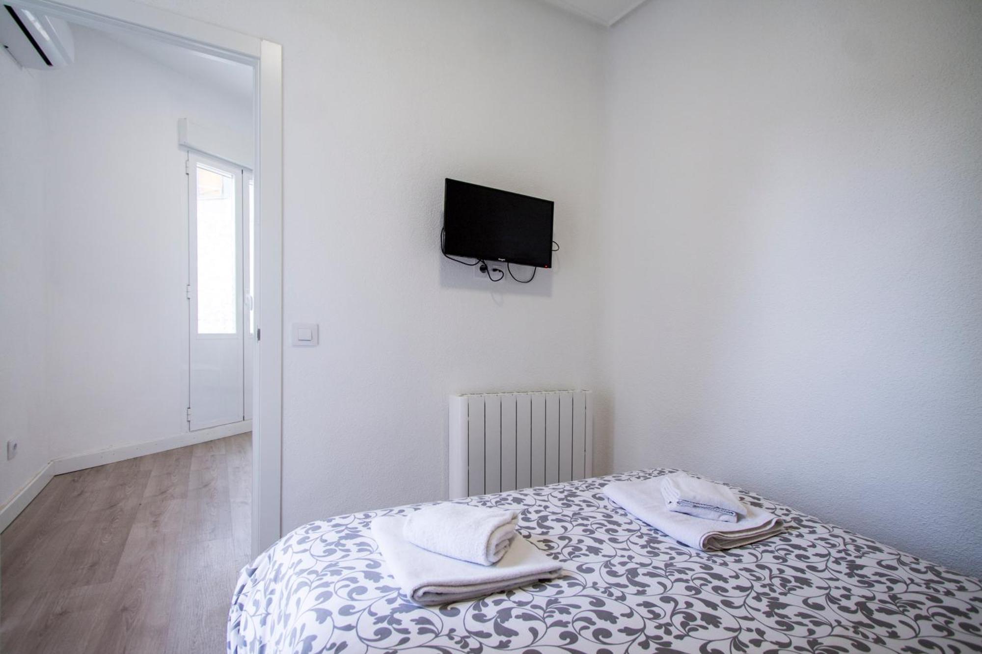 Apartamentos Tetuan Sandino Madrid Extérieur photo